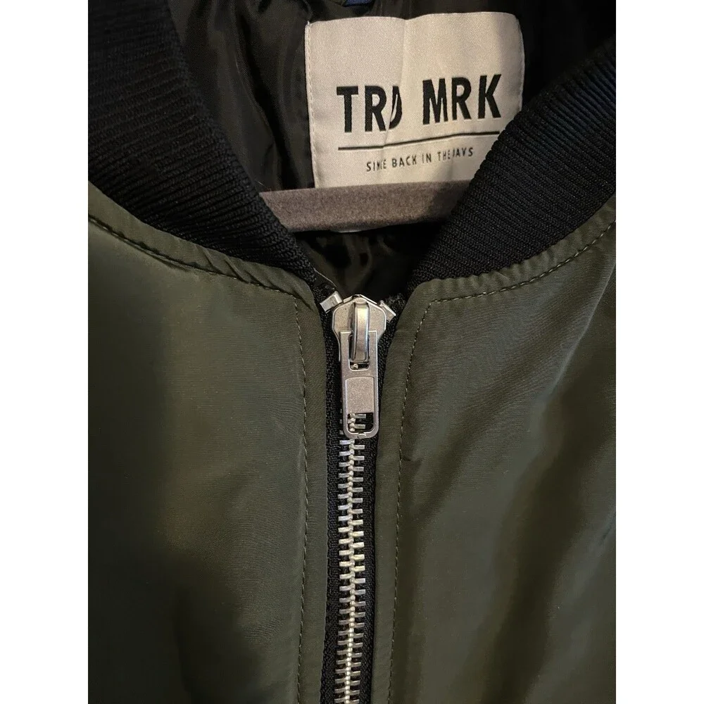 TRDMRK Women GreenBomber Jacket Size Medium Full Zip Puffer Jacket - Picture 6 of 11
